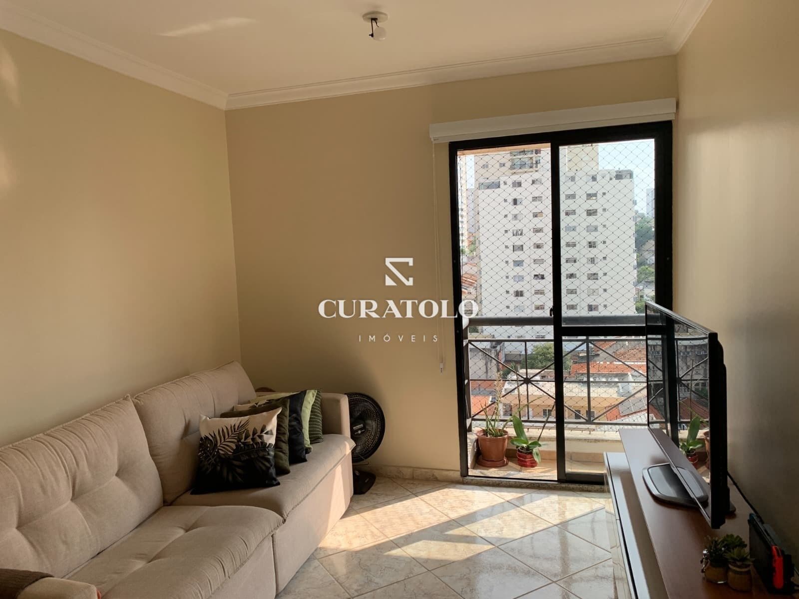 Apartamento à venda, de 2 quartos com varanda e vaga na Chácara Inglesa