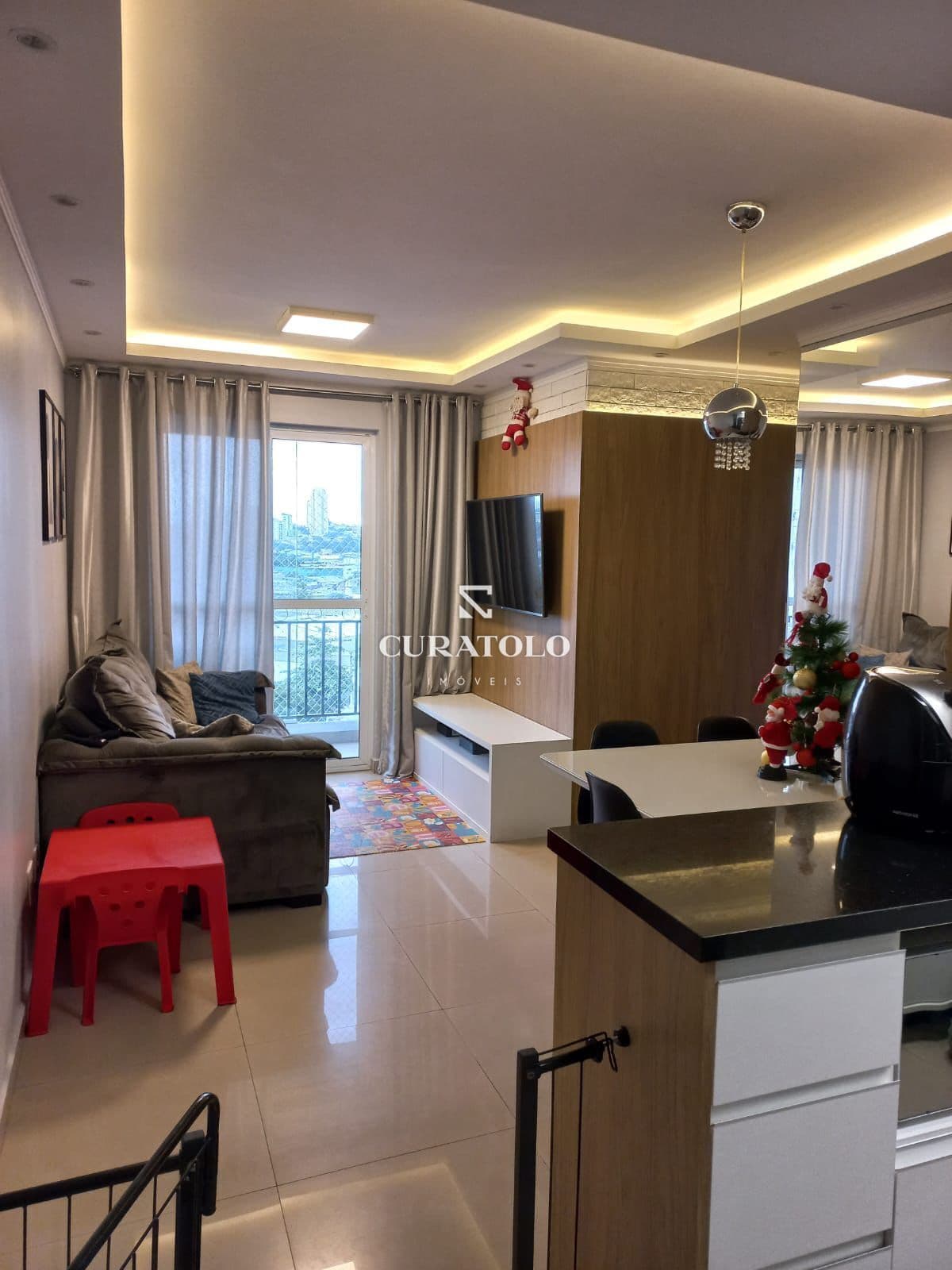Apartamento à venda com 65 m², 3 quartos, varanda e vaga, Parque Novo Mundo, São Paulo.