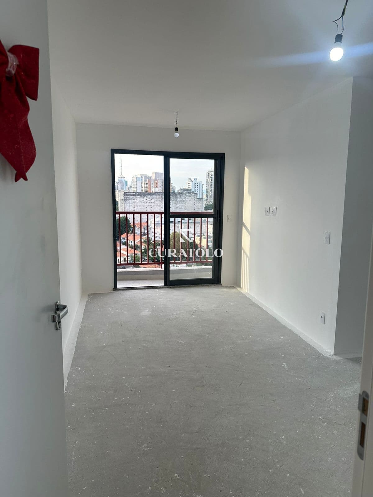 More com conforto na Vila Mariana, ao lado do Metrô Vila Mariana: apartamento com 45 m², 2 Quartos e varanda - Excelente para investimento
