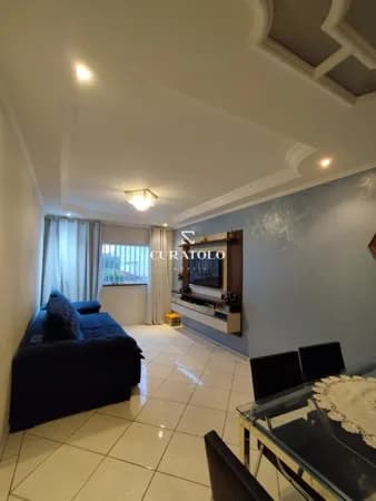 Venha conhecer a casa ideal em Santo André: Lindo sobrado com amplos 136m², 3 quartos e 3 vagas, quintal com churrasqueira