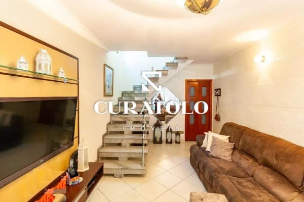 Sobrado com 4 dorms, quintal com churrasqueira e 2 vagas - Vila Formosa