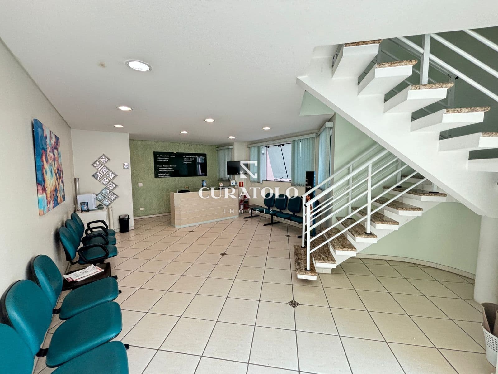 Casa/sobrado comercial à venda com 420 m², 6 salas e 2 vagas, Tatuapé, São Paulo.
