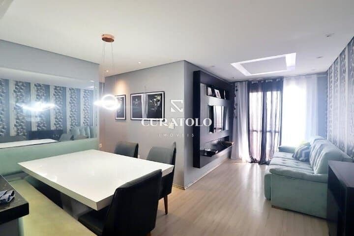 Conheça esse lindo apartamento em Utinga, Santo André, de 60 m² com 3 quartos, 1 vaga e varanda, é perfeito para você e sua família.
