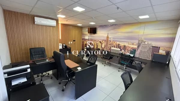 Sala comercial à venda com 35 m², na Vila Prudente em São Paulo.