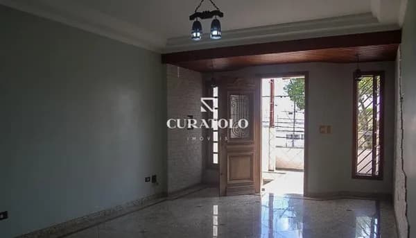 Casa Sobrado à venda na Vila Prudente, com 3 quartos/suítes, 1 vaga e quintal amplo