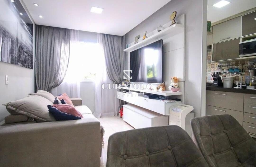 Apartamento à venda com 45 m², 2 quartos e vaga, Vila Prudente, São Paulo.
