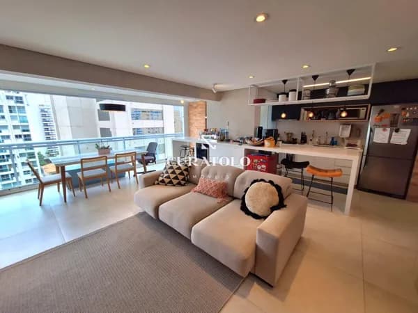 Apartamento à venda 74 m², varanda gourmet, 2 vagas, na Aclimação, São Paulo.