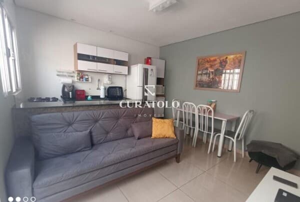 Moradia perfeita para a sua família: Excelente casa de 2 Dorms, com 2 Vagas cobertas e quintal na Vila Formosa, ao lado da Av. Ver. Abel Ferreira