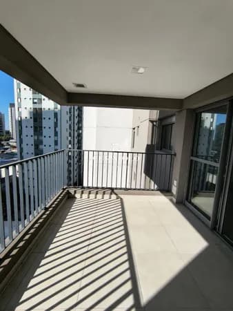 Apartamento novo à venda com 89 m², 2 suítes, 2 vagas e varanda no Tatuapé, São Paulo.