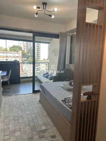 Apartamento Studio à venda em Cerqueira César, ao lado do Metrô Sumaré, com varanda e lazer completo.