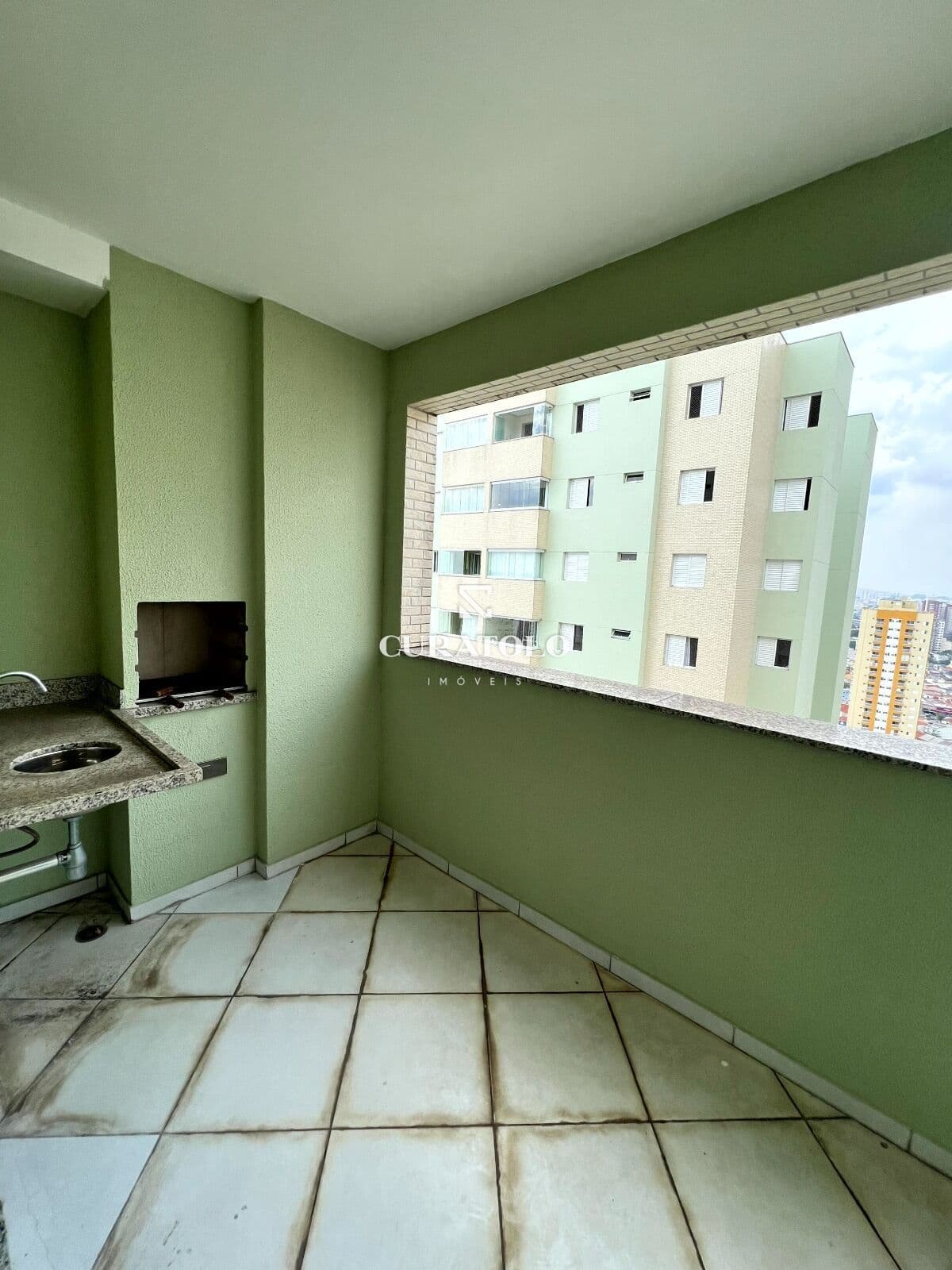 Sua nova vida no Santa Paula, um dos bairros mais desejados de São Caetano: apartamento amplo de 121 m² com 3 quartos, 2 vagas e varanda gourmet
