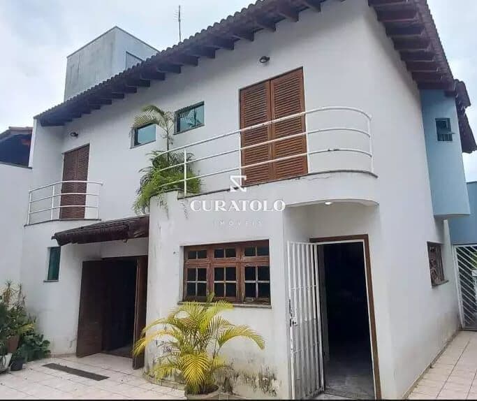Casa sobrado à venda com 4 quartos e 7 vagas em São Bernardo, bairro Parque dos Pássaros