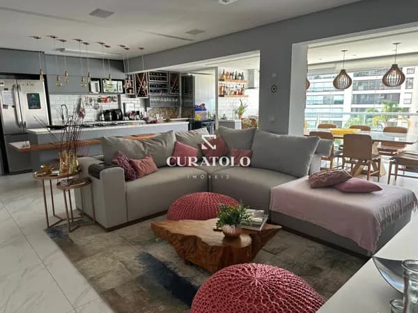 Oportunidade para seu novo e belíssimo lar na Aclimação! Com 114 m², 2 suítes, sala ampliada, ótima localização e pronto pra morar!