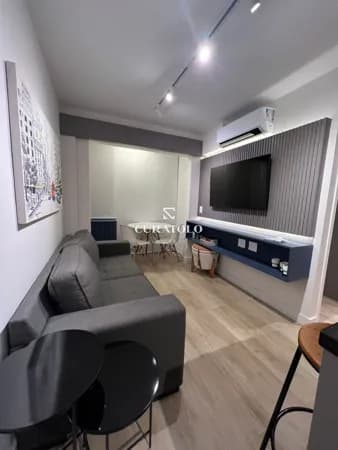 Apartamento à venda com 37 m², 1 quarto e varanda, Ipiranga, São Paulo.