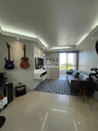 Apartamento à venda com 49 m², 2 quartos, varanda na Vila Alpina, São Paulo.