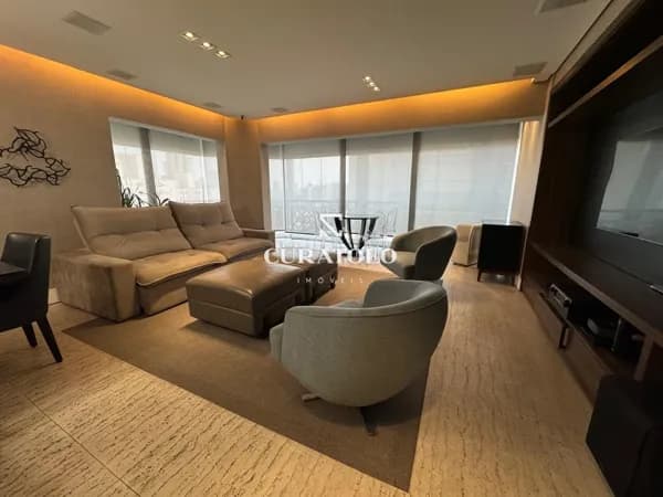 Conheça esse apartamento de alto padrão à venda no Tatuapé, com 2 quartos, 3 vagas e varanda
