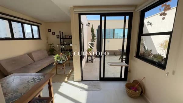 Cobertura duplex à venda com 174 m², 2 quartos, espaço gourmet e 3 vagas, Jardim Vila Mariana, São Paulo.