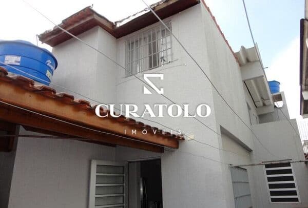 Sobrado com 3 dorms, 1 suíte, quintal, varanda, churrasqueira e 5 vagas - Jardim das Oliveiras