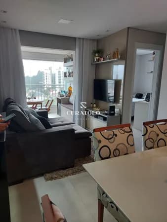 Seu novo lar no Rudge Ramos, um dos melhores bairros de São Bernardo: lindo apartamento de 64 m² com 2 quartos, 2 vagas cobertas e varanda