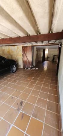 Casa/sobrado à venda com 403 m², 3 quartos, quintal e 3 vagas, no Olímpico, São Caetano do Sul.
