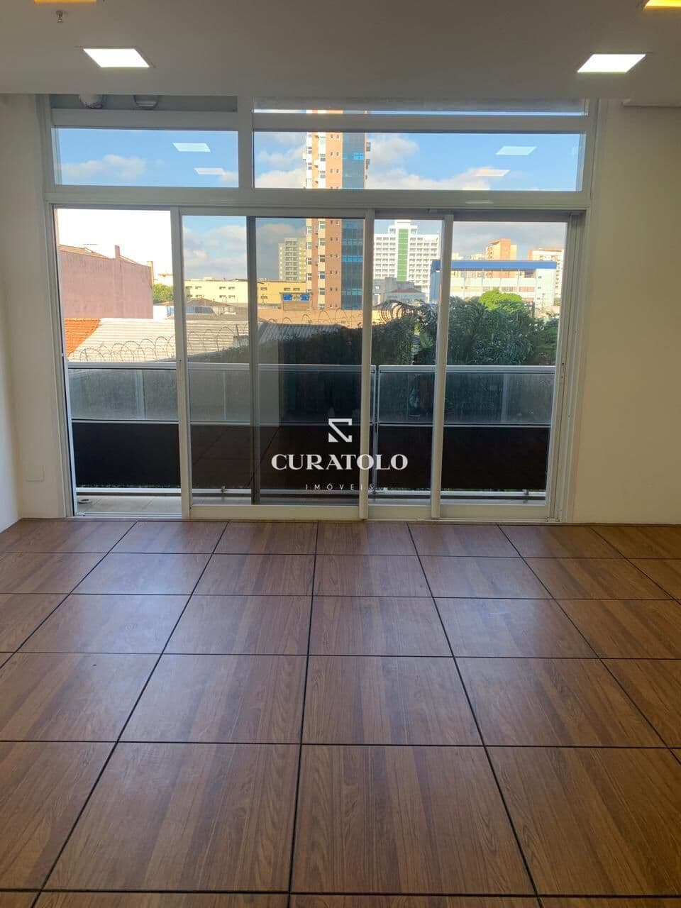 Oportunidade de Negócio: Sala comercial pronta à venda na Lapa, a 500 mts da Estação Lapa