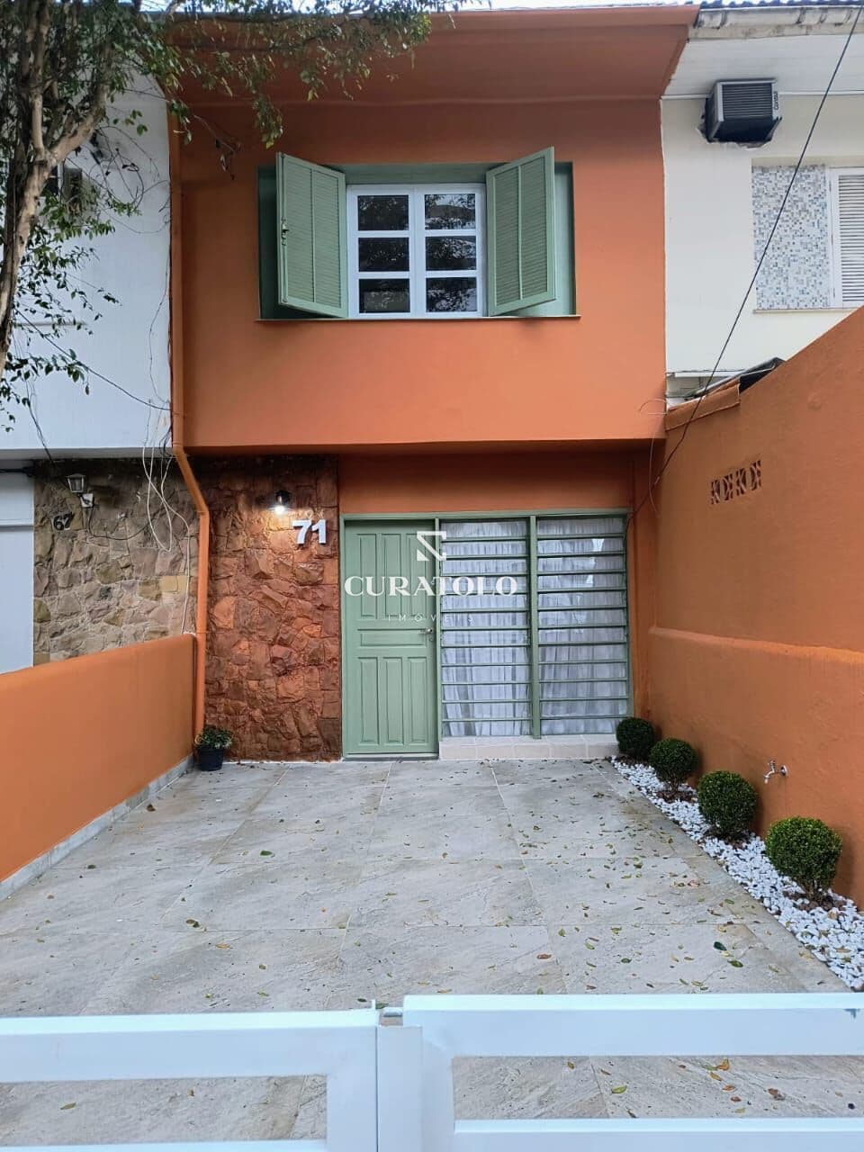 Casa/ sobrado de vila à venda com 100 m², 2 quartos e 2 vagas na Vila Olímpia, São Paulo