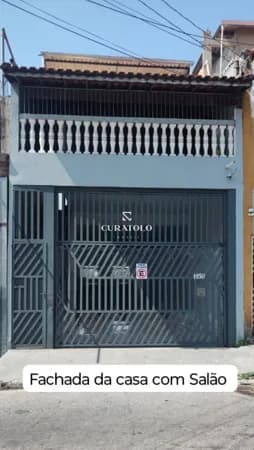 Investimento Inteligente: Casa com salão comercial em Santo André, no JD Utinga, com 2 Quartos, 10 vagas e área com churrasqueira