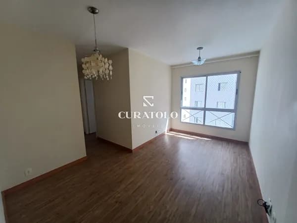 Apartamento à venda com 61 m², 3 quartos e vaga na Fundação, São Caetano.