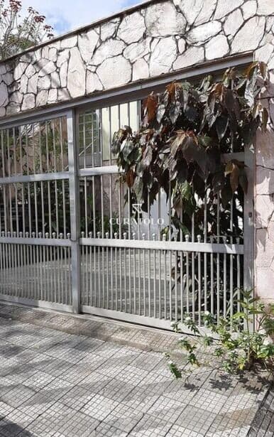 Venha conhecer a casa ideal na Vila Formosa, ao lado do Mercado Municipal - Casa Ampla com 3 Dorms e 4 Vagas