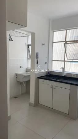 Apartamento à venda com 37 m², 1 quarto, Santa Cecília, São Paulo.