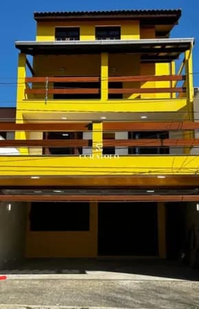 Moradia perfeita para a família: sobrado em São Bernardo do Campo, de 380 m2 com 6 dormitórios, garagem, varanda e ótima localização!