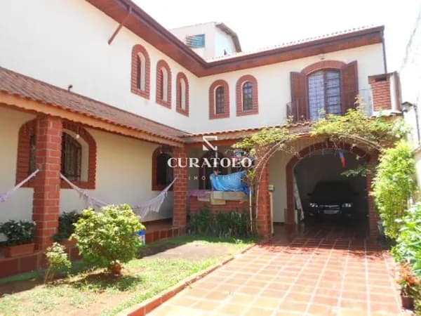 Sua nova casa está aqui, na Vila Formosa, a 900 mts da Futura Estação Vila Formosa: com 200 m², 4 quartos e 4 vagas - Quintal amplo com churrasqueira