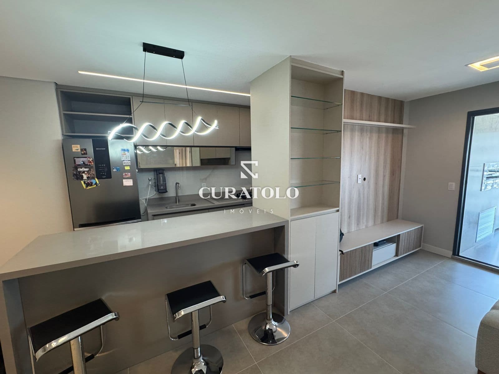 Apartamento à venda com 82 m², 3 quartos, varanda gourmet e vaga na Vila Prudente, São Paulo.