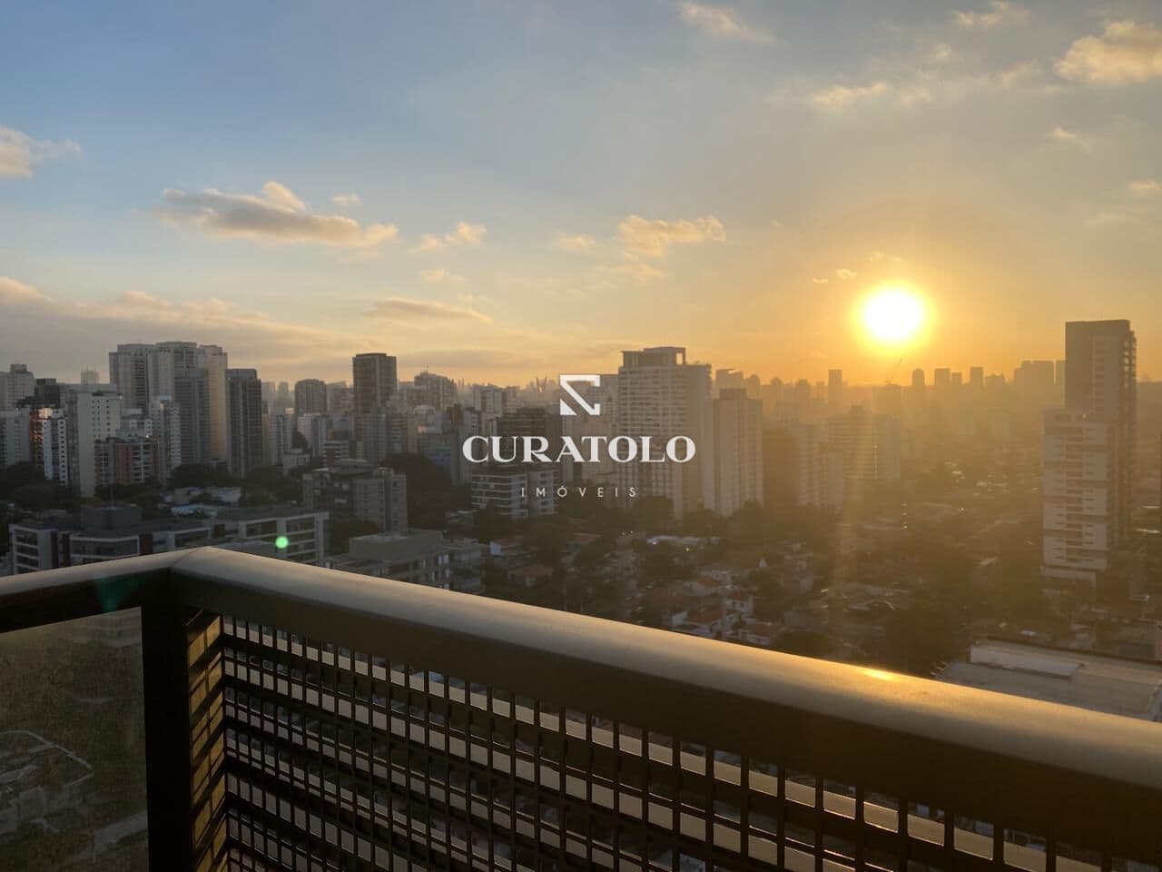 Apartamento à venda de 1 quarto e 1 vaga no Campo Belo