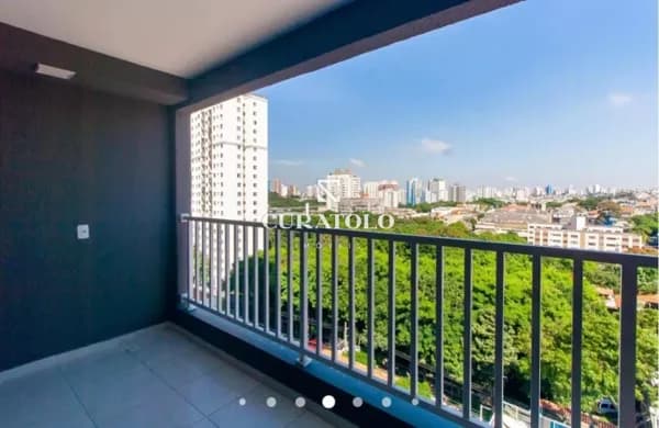 Apartamento á venda 32 m², 1 quarto, varanda, na Vila Prudente, São Paulo.