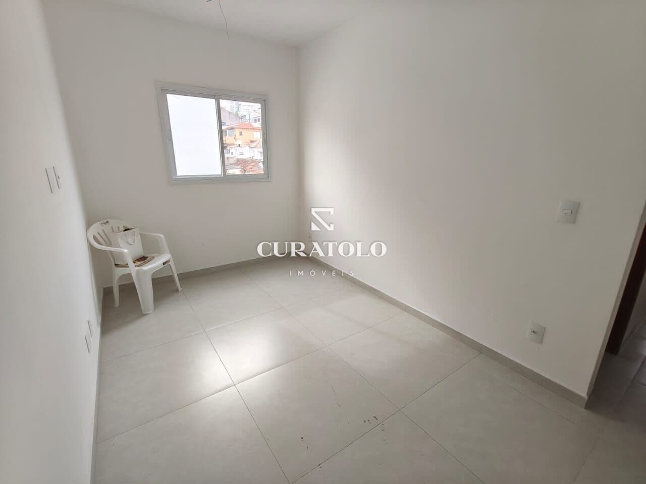 Apartamento à venda com 50 m², 2 quartos e vaga, Vila Gerty, São Caetano do Sul.