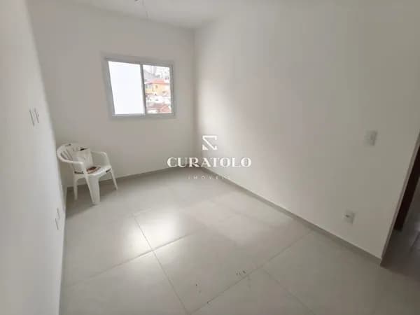 Apartamento à venda com 50 m², 2 quartos e vaga, Vila Gerty, São Caetano do Sul.