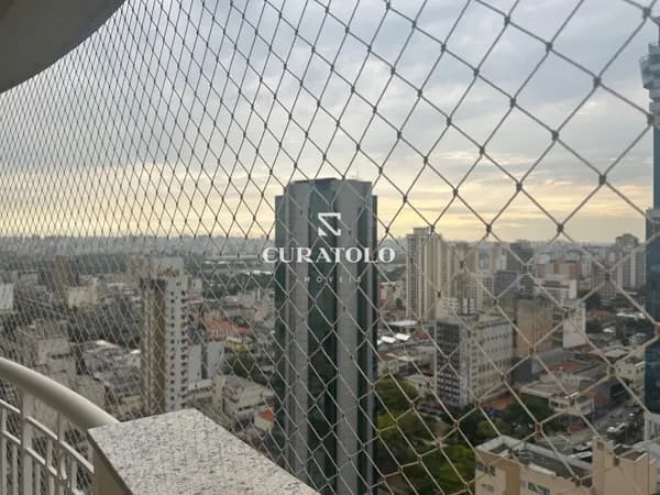 Apartamento à venda com 66 m², 2 quartos, varanda e 2 vagas, Santana, São Paulo.