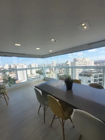 Seu novo lar de alto padrão na Mooca, ao lado da Av. Paes de Barros: Apartamento pronto de 3 suítes, 3 vagas, varanda gourmet e lazer completo - Andar alto e vista livre
