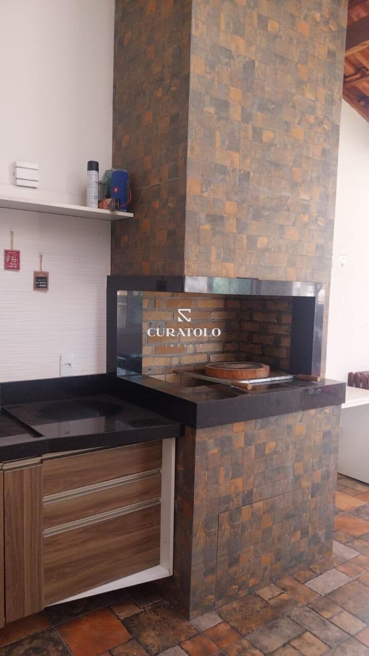 Cobertura à venda com 195 m², 2 quartos, churrasqueira e 3 vagas cobertas, Vila Scarpelli, Santo André.