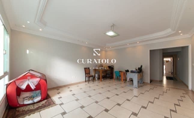 Moradia perfeita para a família: belíssimo sobrado em São Caetano do Sul de 325 m2 com 3 suítes, quintal, churrasqueira e ótima localização!