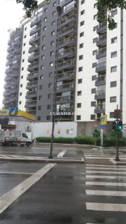 Viva com conforto e comodidade em Santa Cecília, a 550 metros do Metrô Santa Cecília. Apartamento pronto de 52m² com 2 Dorms, 1 Vaga, Varanda e Lazer Completo