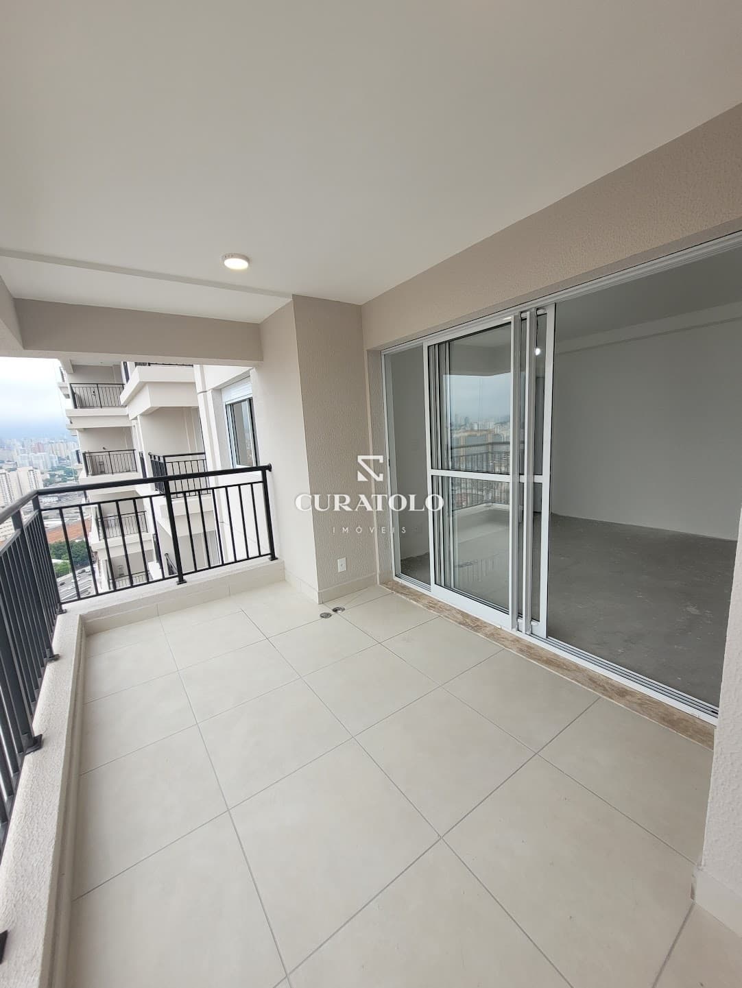 Seu novo lar no Brás, a 850 mts do Metrô Brás, apartamento para locação com 2 Quartos, 2 suítes, 1 Vaga, Varanda e lazer completo - Condomínio moderno