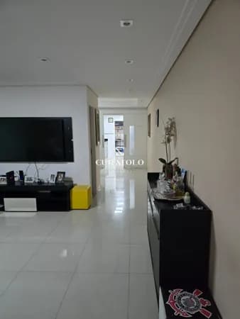 Conheça este lindo sobrado à venda na Chácara Belenzinho. Com 3 quartos, 2 vagas e área gourmet com churrasqueira, esta casa é perfeita para você e sua família.