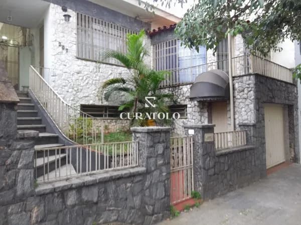 Conquiste seu novo lar! Casa com 210 m² na Saúde, 2 dormitórios, ótima localização!