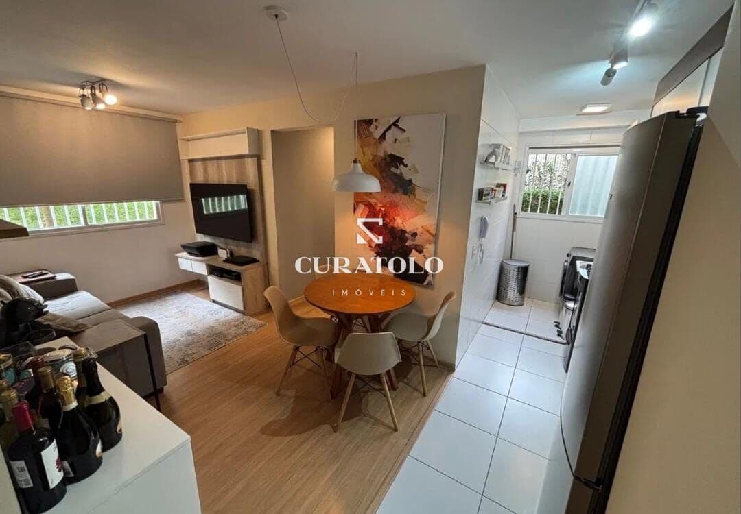 Apartamento à venda, de 2 quartos e lazer no Cambuci