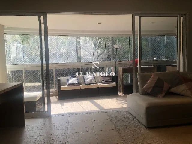 Apartamento dos sonhos na Vila Nova Conceição, com amplos 169 m², com 3 Quartos, 3 Vagas, varanda e Lazer completo ao lado do Parque do Ibirapuera