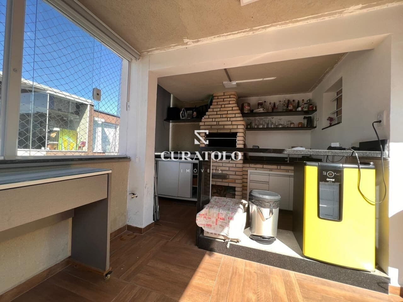 Viva com conforto e espaço: Belíssima Casa de Alto Padrão no Anália Franco com 3 Dorms, 3 Vagas e área gourmet com Churrasqueira – Planejados nos ambientes!