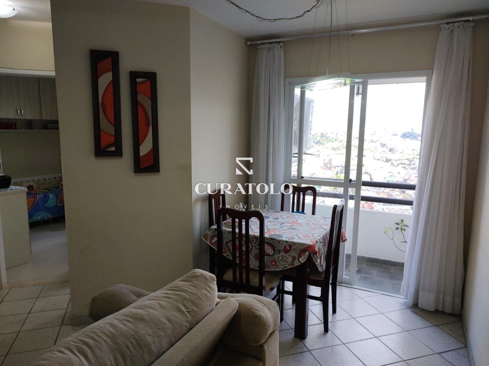 Seu Refúgio no Sítio Mandaqui: Apartamento com 2 Dormitórios, Varanda e Vaga coberta ao lado da Av. Imirim e Santana Parque Shopping