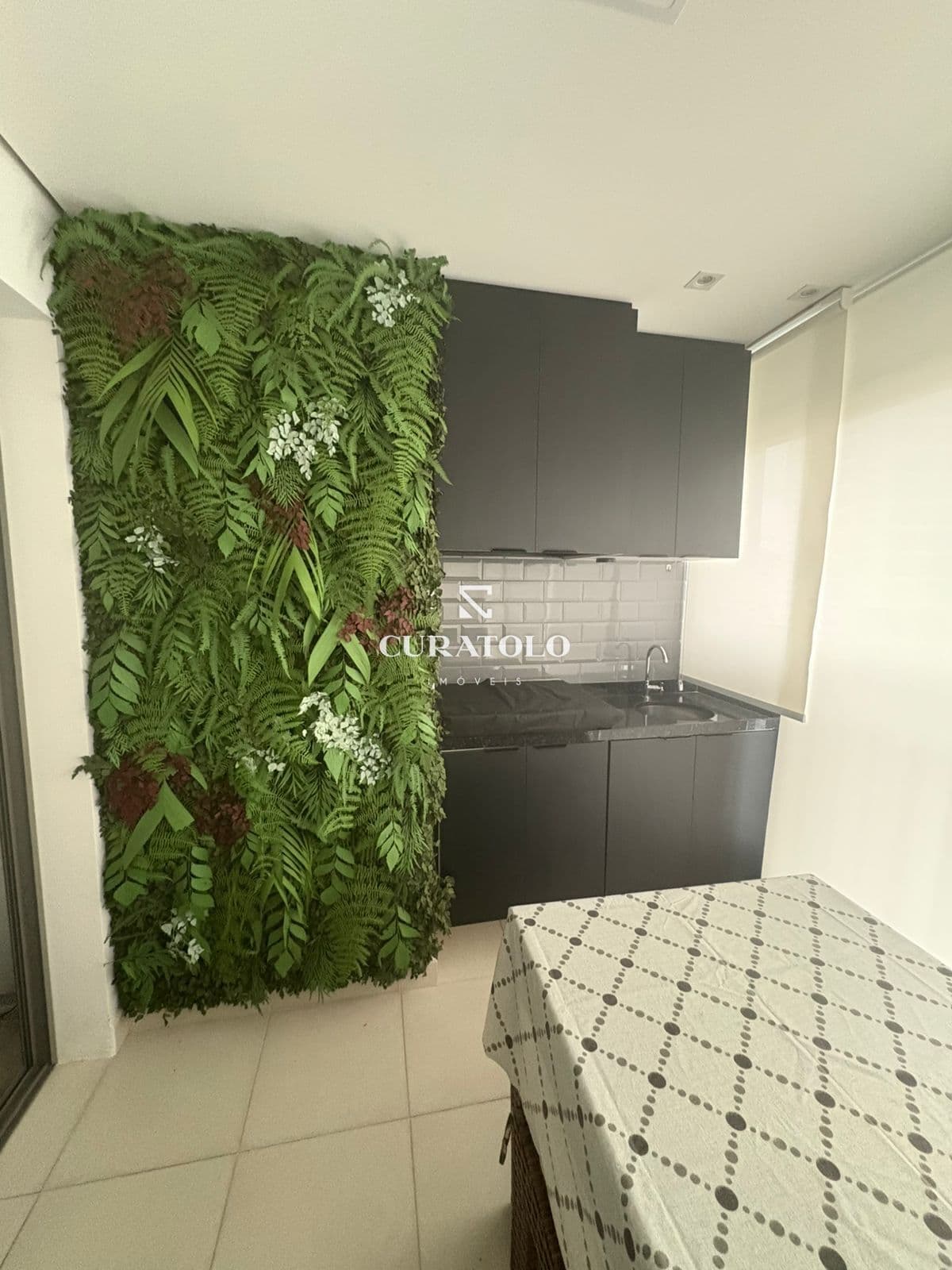 Apartamento à venda com 86 m², 2 quartos, varanda e vaga, Vila Independência, São Paulo.